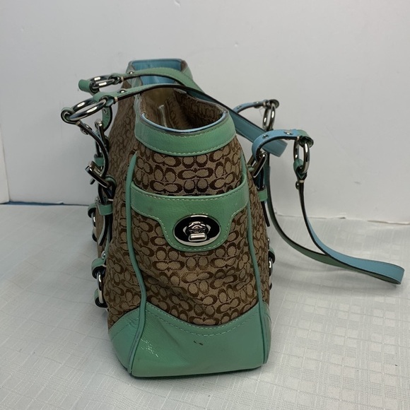 Coach Gallery Signature Jacquard, Tan Patent Satchel Shoulder Bag #D0878-F12346 - Picture 4 of 9